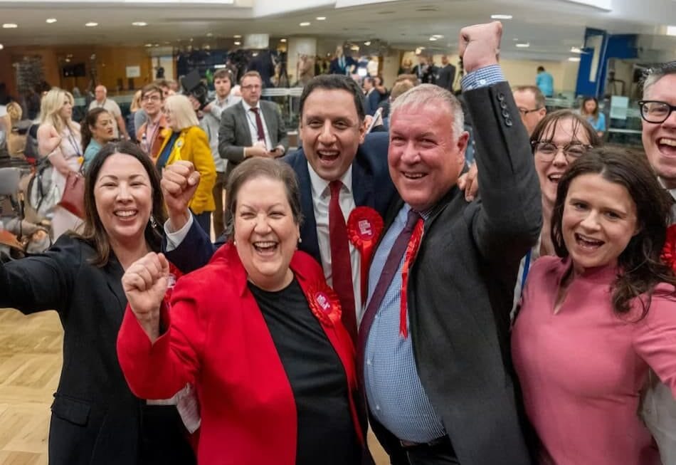 സ്കോട്ട്ലാൻഡ് ഉപതിരഞ്ഞെടുപ്പ്: ലേബർ പാർട്ടി എസ്‌എൻ‌പിയെ പരാജയപ്പെടുത്തി, റിഫോം യുകെ ശക്തമായ മുന്നേറ്റം; യുകെയിലെ ഇന്ത്യൻ, പ്രവാസി സമൂഹത്തിന് എന്ത് പ്രത്യാഘാതം?