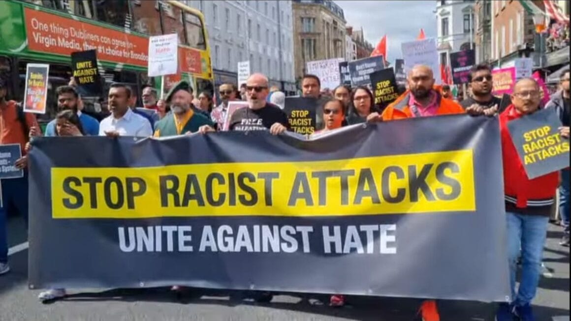 അയർലൻഡിൽ രാജ്യവ്യാപകമായി പ്രതിഷേധങ്ങൾ: ഇന്ത്യക്കാരന് നേരെ നടന്ന വംശീയ ആക്രമണത്തിന് പ്രതിഷേധങ്ങൾ