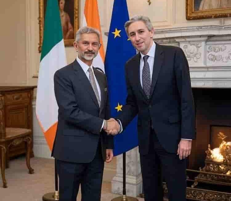 ഐർലൻഡ് ഉപപ്രധാനമന്ത്രി സൈമൺ ഹാരിസ് ഇന്ത്യൻ സമൂഹത്തെ പ്രശംസിച്ചു; വർഗീയതയ്‌ക്കെതിരെ ശക്തമായ നിലപാട്